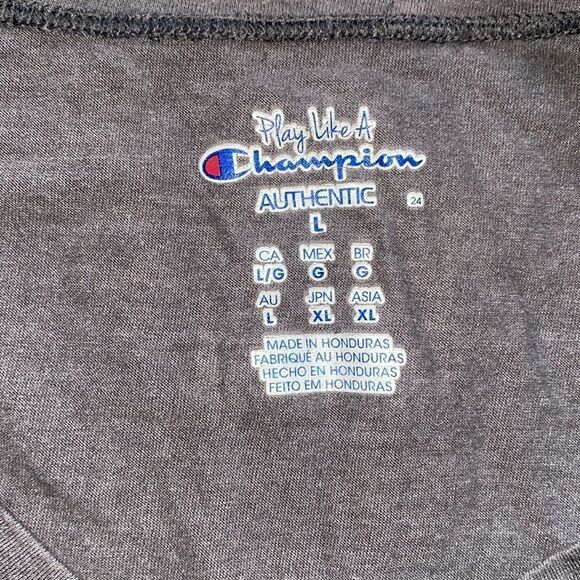 Champion Long Sleeved Shirt  - Picture 3 of 4